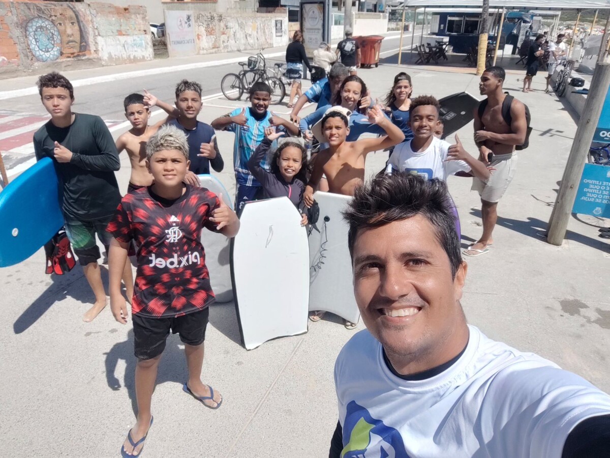 Guarda-civil de Cabo Frio disputa a final do circuito de bodyboarding em Macaé (2)