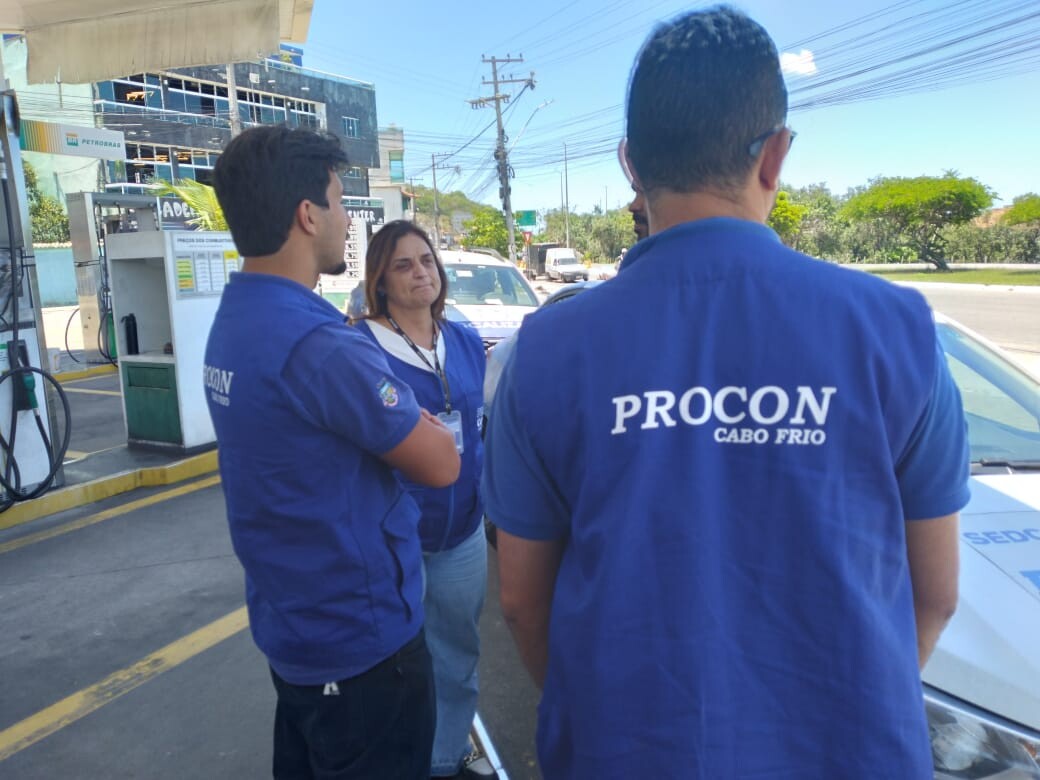 Procon Cabo Frio participa de operação conjunta em postos de combustíveis do município (1)