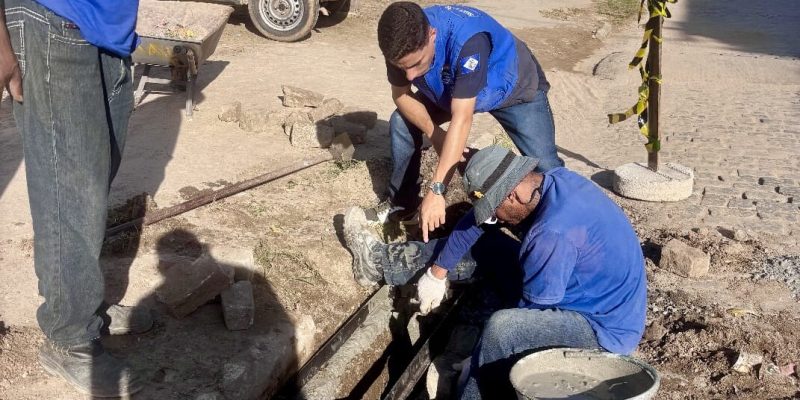 Manutenção de rede de drenagem em três bairros de Cabo Frio (4)