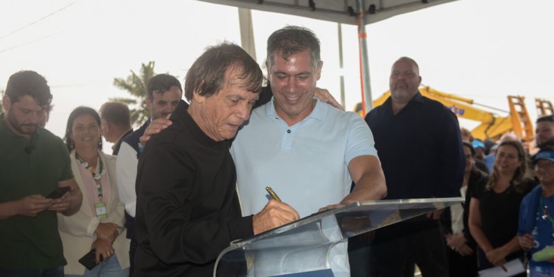 Prefeito Dr. Serginho e Governador Cláudio Castro anunciam dragagem da Praia do Siqueira (6)