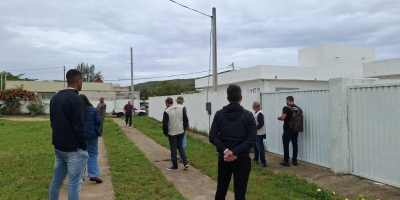 Prefeitura de Cabo Frio embarga obra irregular em área de proteção ambiental (2)