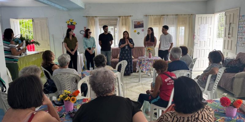 Procon Cabo Frio realiza palestra para idosos sobre golpes pela internet