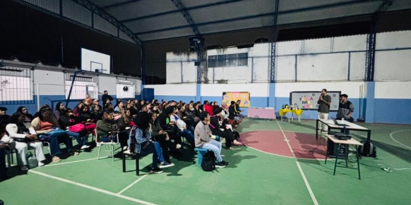 Profissionais da Educação de Cabo Frio participam de formação sobre manejo de crises no ambiente escolar (2)