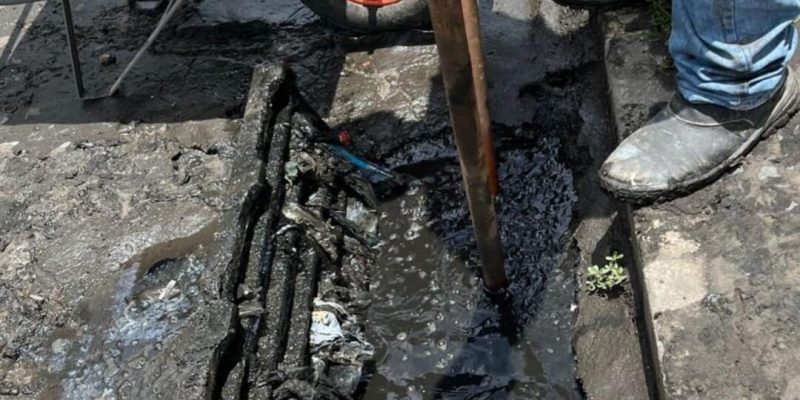 Secretaria de Serviços Públicos de Cabo Frio realiza limpeza de mais de 50 ralos nos bairros da Passagem e Algodoal (5)