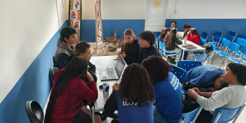 b7512ccd-b4fa-425f-bda4-77a963689fb9